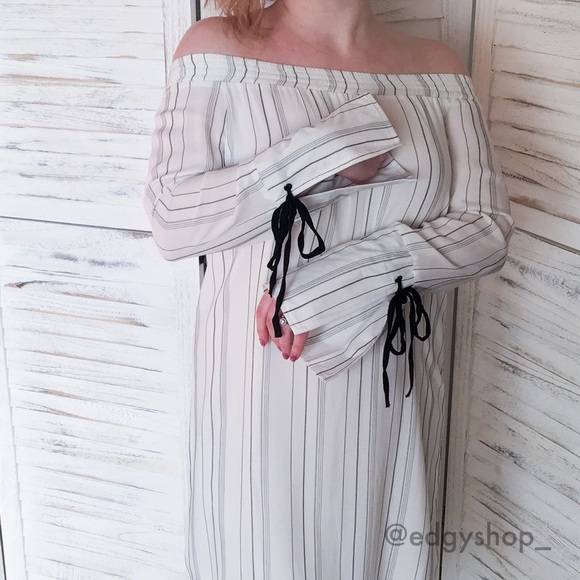 Off the Shoulder Striped Dress - Picture 6 of 8